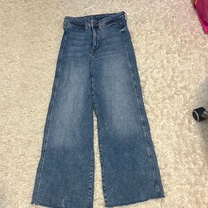 Mid wash denim jeans, resell, size 4